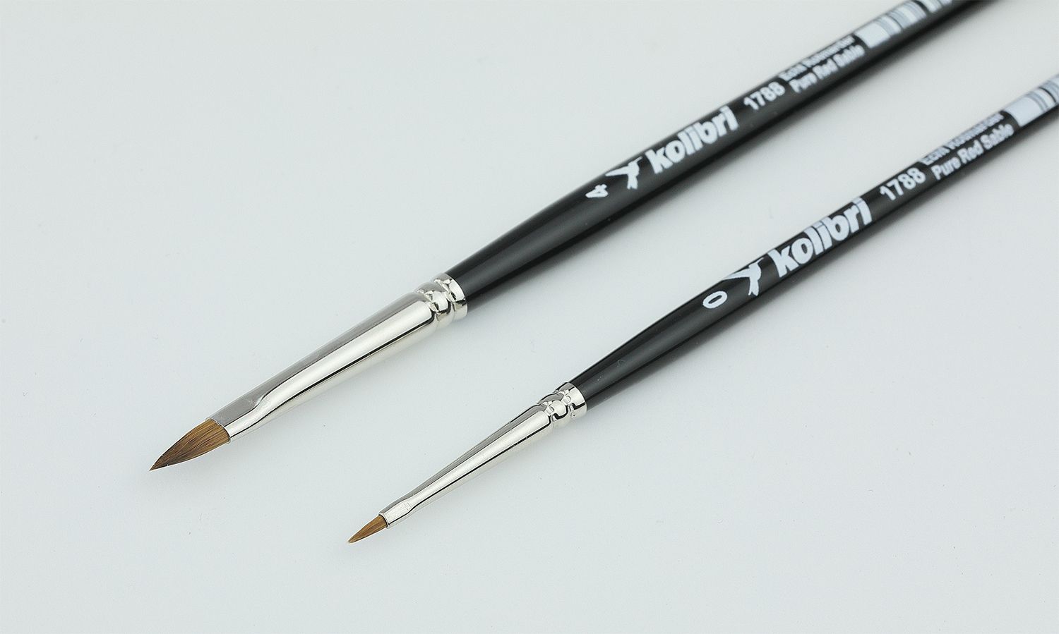 Grimas Profi-Schminkpinsel Rotmarder L4 – Katzenzungenform, 4 Mm Breite, Elastisch Für Alle Make-up-Arten, Ideal Für Kinderschminken
